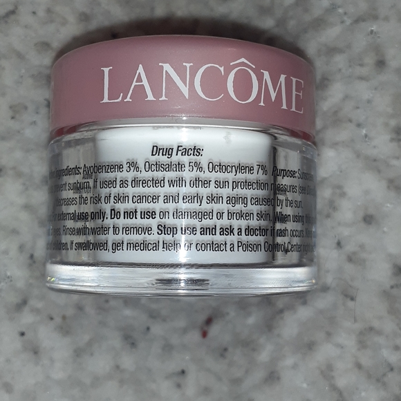 Sunscreen Cream - Picture 2 of 2